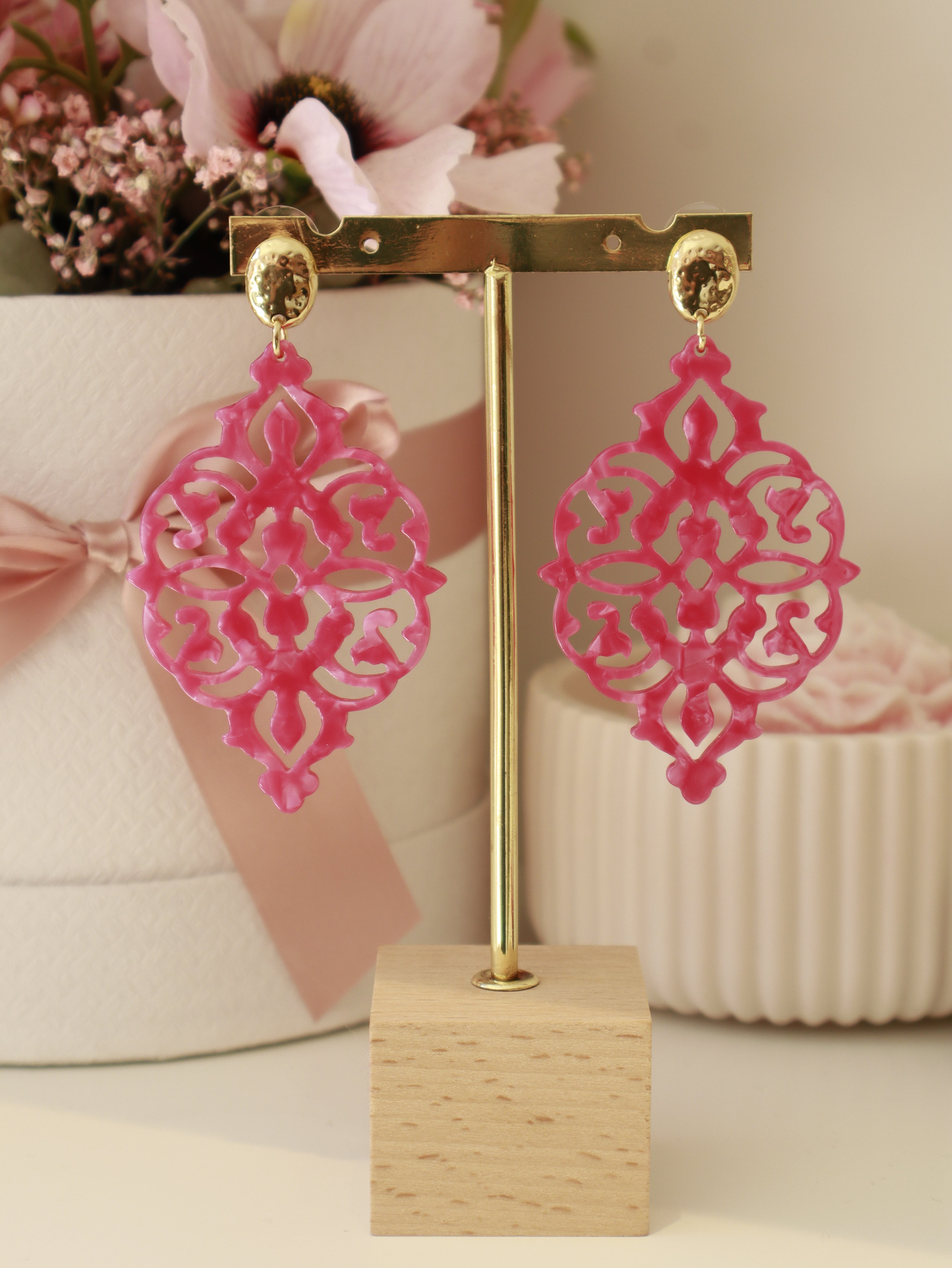 Fuchsia Arabesque Earring
