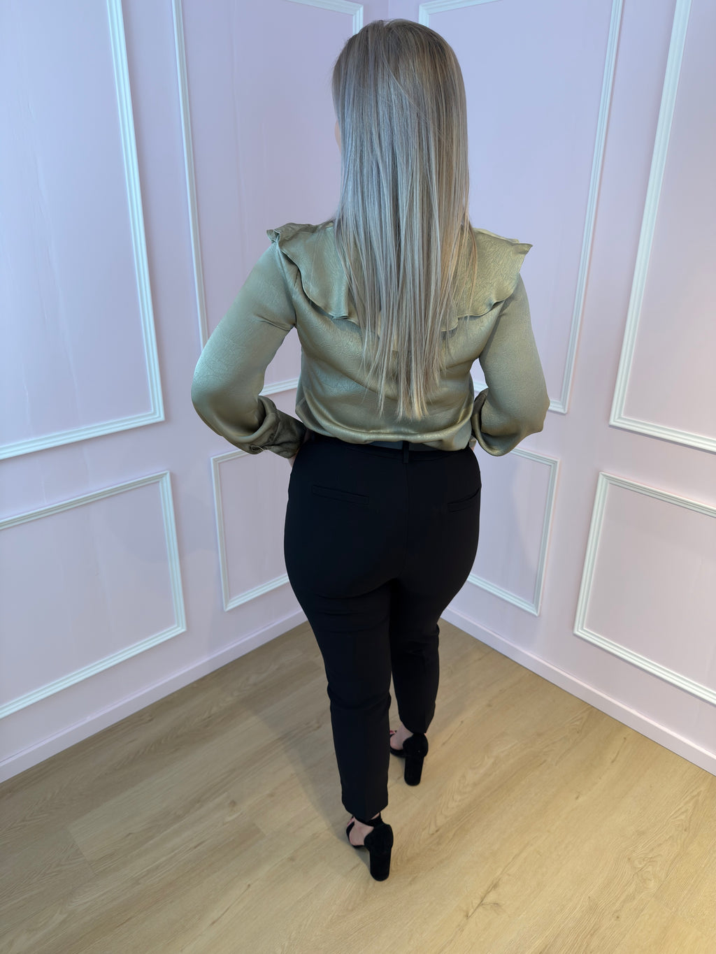 Black Olivia Trouser