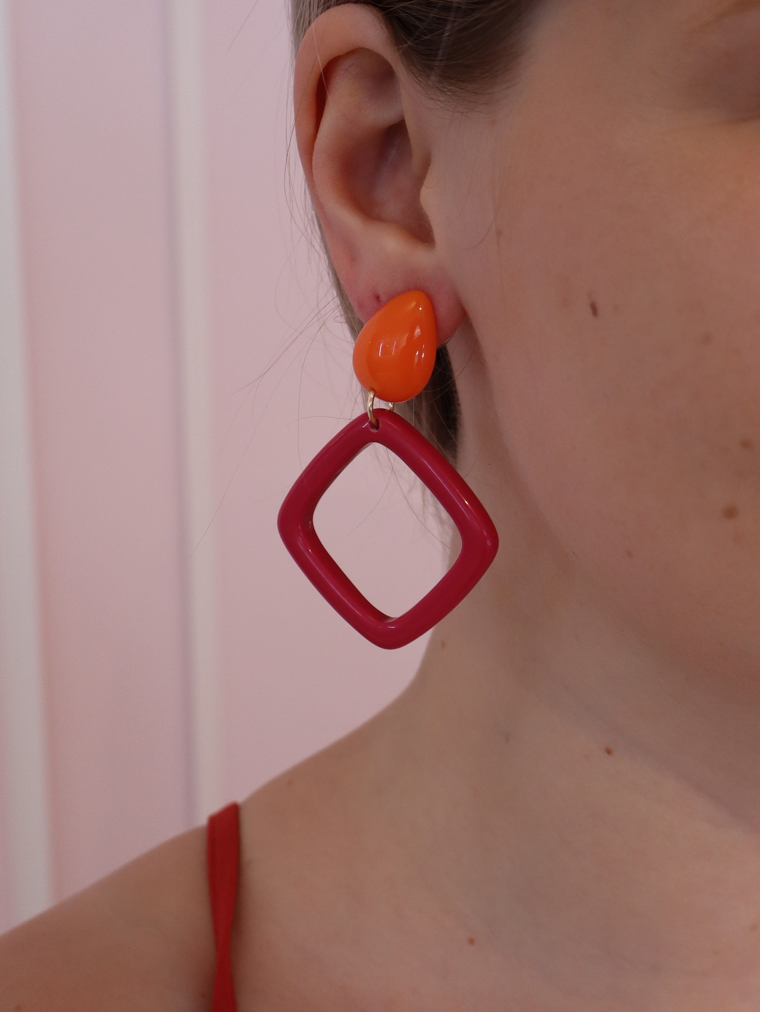 Orange-Fuchsia Diamond Earring