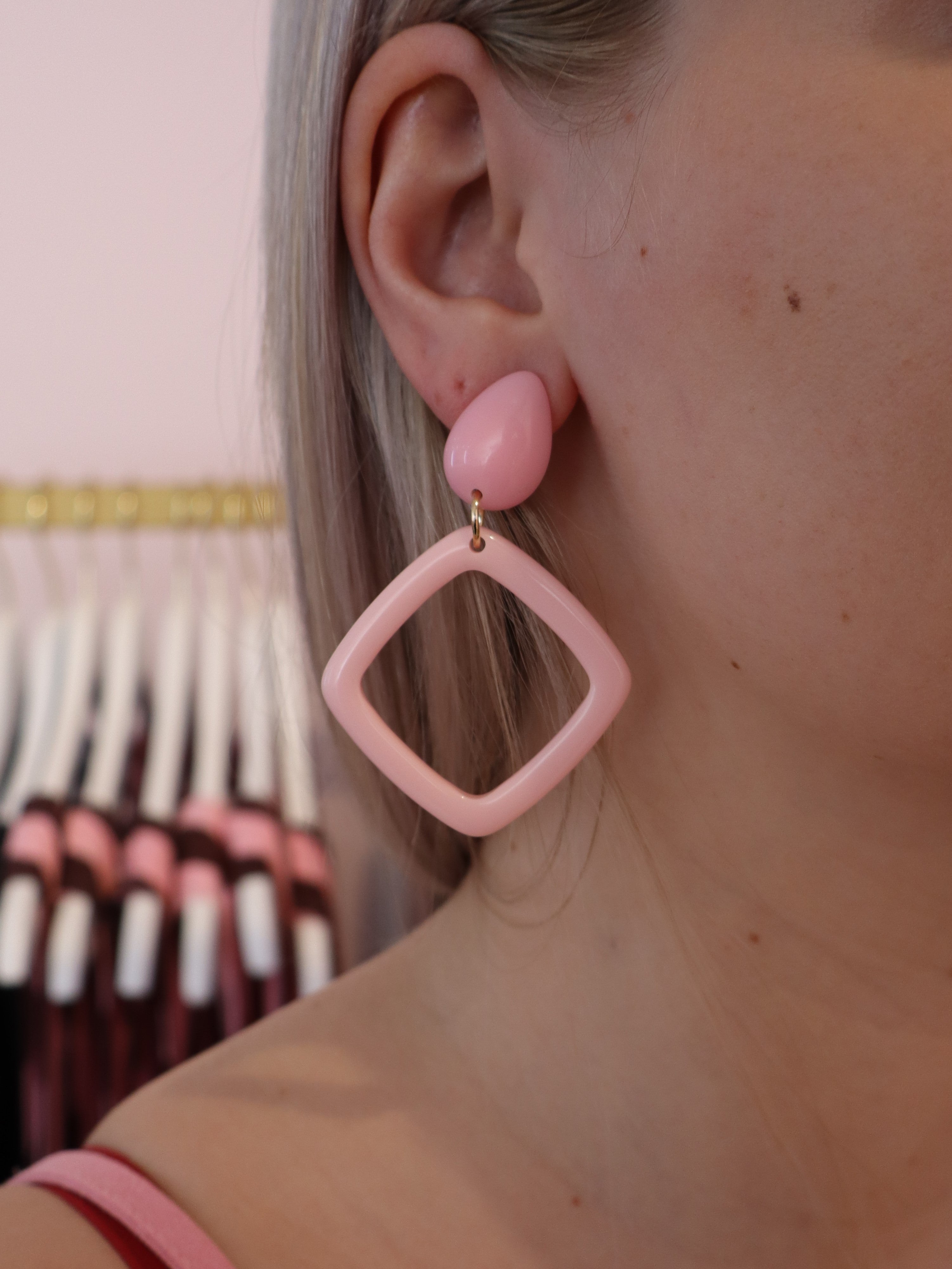 Pink Diamond Earring